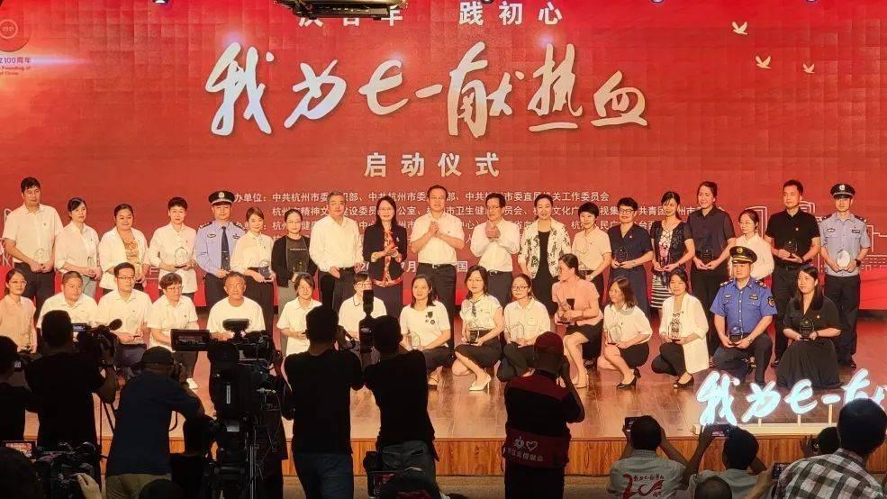 逃离绿色山谷